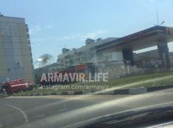 В Армавире сгорела газозаправочная станция в районе мясокомбината