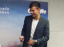 Нападающий «Краснодара» Федор Смолов стал «лицом» бритвенного станка