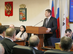 Школы, сады, ремонт дорог: в Гордуме подвели итоги развития Краснодара 