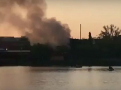 В Краснодаре на Садовой загорелось закрытое кафе