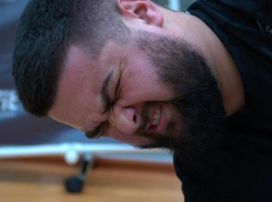 «Нас готовят в спецназ?»: участники «Сбросить лишнее-4» начали избавляться от жира