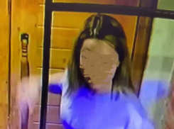 В Краснодаре ищут похитительницу духов за 17 000 рублей в ночном клубе