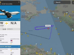 Боевой самолет США несколько часов кружил над Черным морем в районе Геленджика