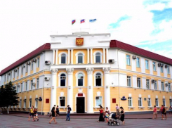 Администрация Геленджика незаконно сдала в аренду 10 участков городского пляжа