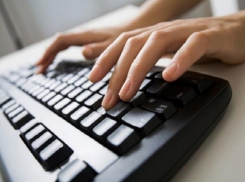 Российские мальчики чаще девочек имеют дело с запрещенным контентом в Интернете 