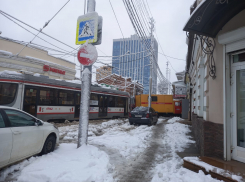 В центре Краснодара встало движение трамваев