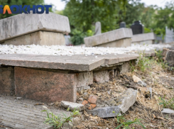 Подросток устроил погром на кладбище в Краснодарском крае