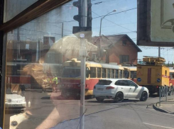 Два трамвая столкнулись в Краснодаре 