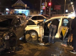 Очередное ДТП произошло в Краснодаре с участием «Яндекс.Такси»