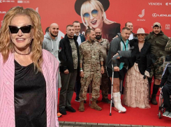 Проект «Пятая колонна»: вместе с Пугачёвой на «русофобском шабаше» Вайкуле были и бойцы ВСУ