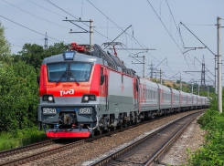 Поезд «Краснодар-Адлер» сбил женщину в Адыгее