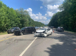 На трассе М-4 «Дон» в Краснодарском крае произошло ДТП с шестью авто