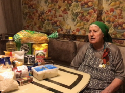  Соседи поздравили ветерана с Днем Победы в Краснодаре 