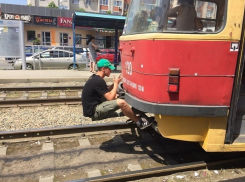 В Краснодаре зацепер попал на видео 