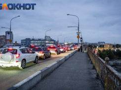 В Краснодаре запустили движение по обновленному Тургеневскому мосту