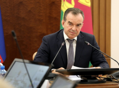 Почти 10 тысяч сообщений адресовали жители на «Прямую линию» губернатора Кондратьева 