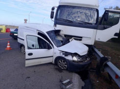  Пожилой человек погиб, не уступив дорогу фуре в Кущевском районе 