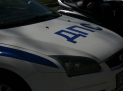 В Краснодаре произошло ДТП с участием такси и троллейбуса