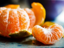 В Новороссийске обнаружили мандарины с живыми личинками мухи 