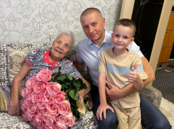 Краснодарский депутат поздравил со 102-м днём рождения ветерана Марию Губину