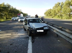 В ДТП под Кущевской пострадало шесть человек 