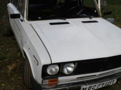  18-летний лихач из Крымска вогнал машину в дерево 