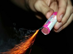 Кубанский школьник пострадал при взрыве старой петарды