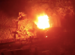 Дом семьи, в которой воспитывается 12 детей, сгорел в Краснодаре