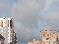 Главное в Краснодаре: нефтезавод горел дважды, транспорт остановился, в ДТП есть погибшие, спутники пролетели мимо, а подросток убил кроликов 