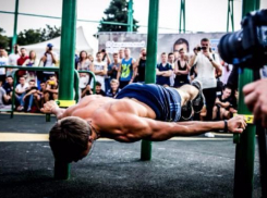 В центре Краснодара прошли воркаут-батлы