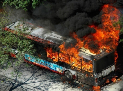 На трассе сгорел автобус Сочи-Пенза, в котором ехали спортсмены