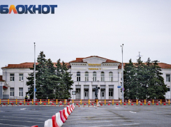 Аэропорт Краснодара потратит 2 млн рублей на пальто и брюки для сотрудников 