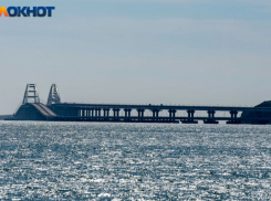 Крымский мост экстренно закрыли
