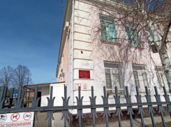 В Краснодарском крае мужчина избил чужого ребенка прямо в школе