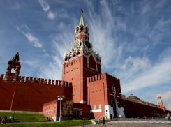 «Вид на Кремль изнутри и на работу без пробок», — краснодарцам предложили вакансию президента