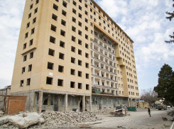 В Анапе снесут 12-этажный самострой 