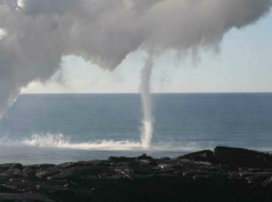 Отдыхающих на Кубани предупредили об опасности: формируются смерчи над Черным морем