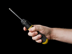 Ростовский домушник умудрился обчистить 13 кубанских жилищ на 1,5 миллиона рублей