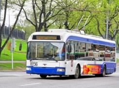 Из-за ям в Краснодаре убрали несколько троллейбусов