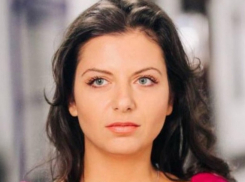 «Палящие по детям и машинам скорой помощи нелюди»: Маргарита Симоньян об атаке на Курскую область