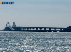 Крымский мост со стороны Краснодарского края закрыли для машин 