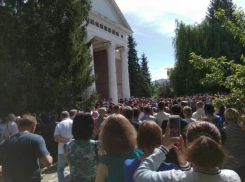 Добиваться справедливости в деле об убийстве матери 5-х детей в Псебае будет весь поселок
