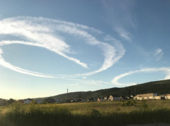 В Новороссийске горожан напугали «следы нашествия» инопланетян: в небе появились таинственные круги