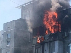 Пожар поглотил две квартиры в Краснодаре