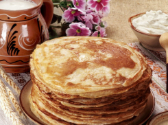 Кулинары Сочи испекут 20 километров блинов на Масленицу