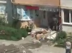  В одной из многоэтажек Анапы загорелся магазин 