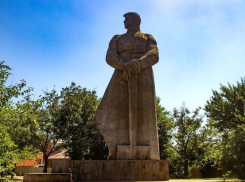 История Краснодара: что означает монумент человека-созидателя 