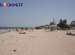 Патриотичные фотки чиновников и скидка за страх: краснодарский политолог о снижении цен на отдых в Крыму 