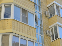 В Краснодаре в пострадавший от пожара дом в Музыкальном начали заселять жильцов