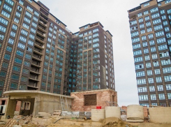 «Медвежья услуга»: дольщикам краснодарского долгостроя Rich City предложили заплатить еще 50 млн рублей